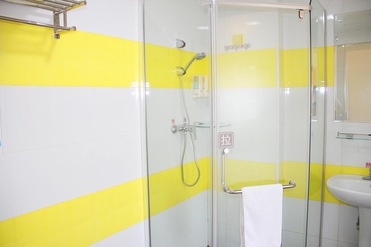 7Days Inn Huludao Xingcheng Hot Spring Street Exterior photo