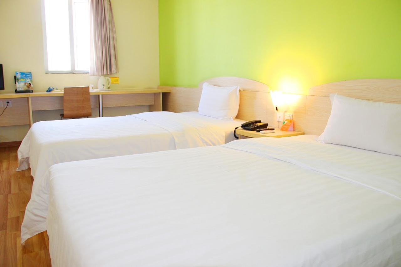 7Days Inn Huludao Xingcheng Hot Spring Street Exterior photo